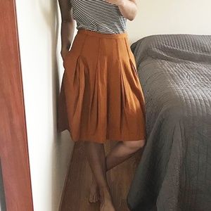 Vintage Pleated A-Line Skirt with Pockets